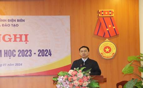 Description: C:\Users\Admin\Desktop\Viết bài\z5100792849439_d7b5b0a85356e0d7f1f259eb78c31e4c.jpg