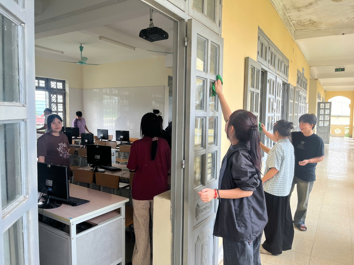 gen h z6951248658737 89a639ecfdb74a50a4a889e2f3fce0d3